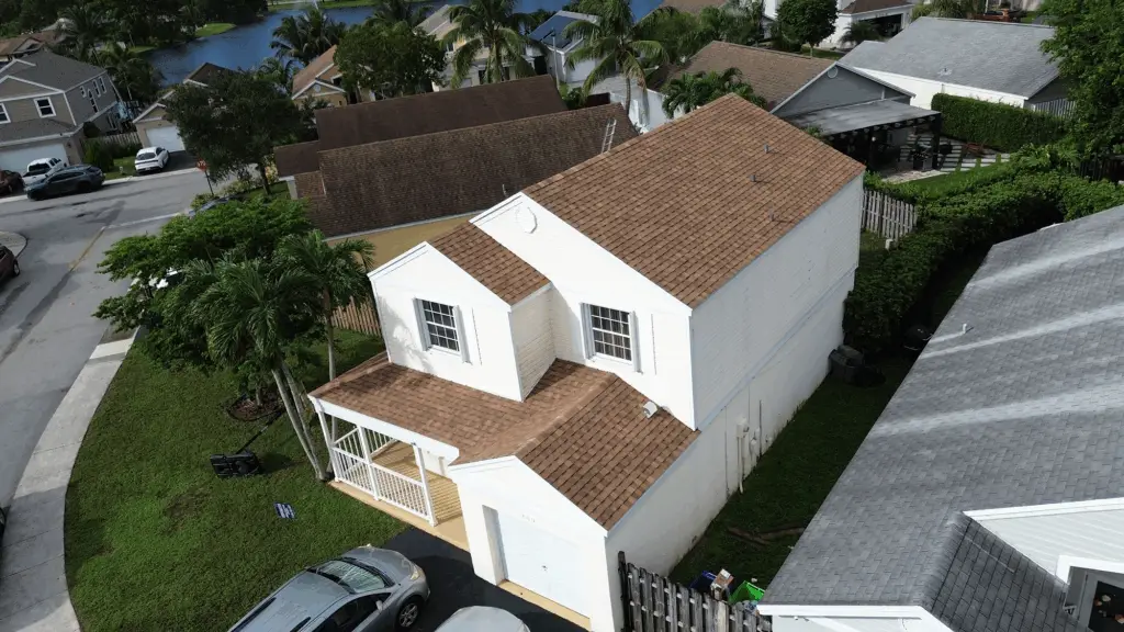 Finished warm-toned roof in Sunrise FL