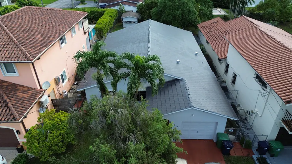 High-resolution background image of gray tile roof in Miami FL 33155